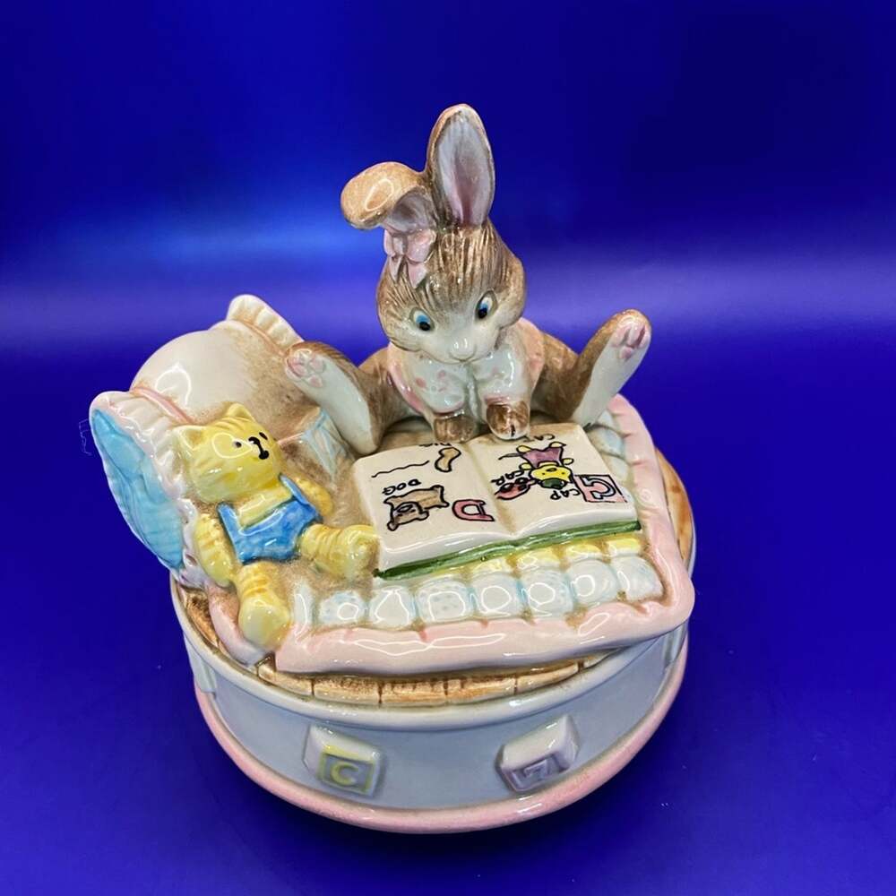Vtg Otagiri Bunny Reading Book Music box- My Favorite Things Very Detailed